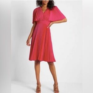 Express Pleated V Neck Midi Dress